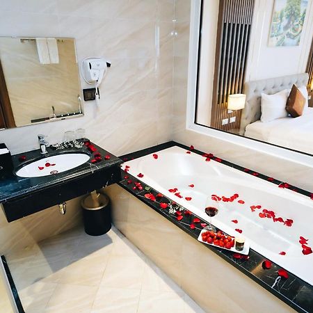 Manh Quan Luxury Hotel Vinh Yen Bagian luar foto